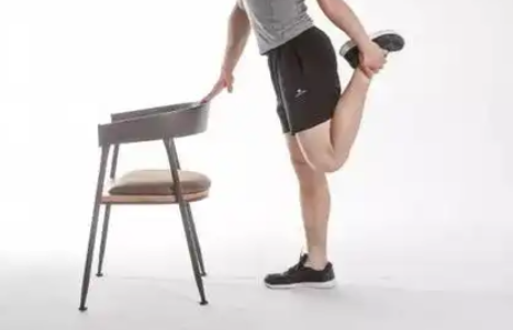 사무실에서 할 수 있는 스트레칭, 업무 중 뭉친 근육 풀기